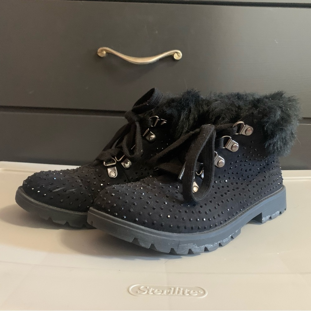 Black boots
